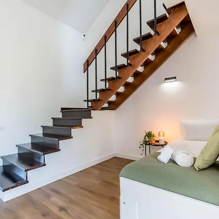 Charming Duplex On Marina *