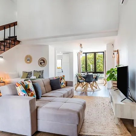 Charming Duplex On Marina Lägenhet *