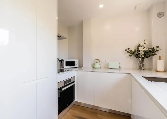 Charming Duplex On Marina *