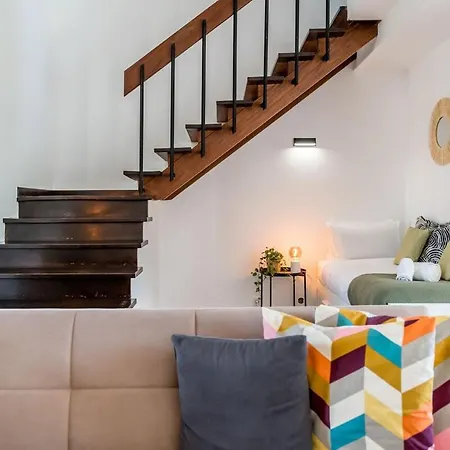 Charming Duplex On Marina *